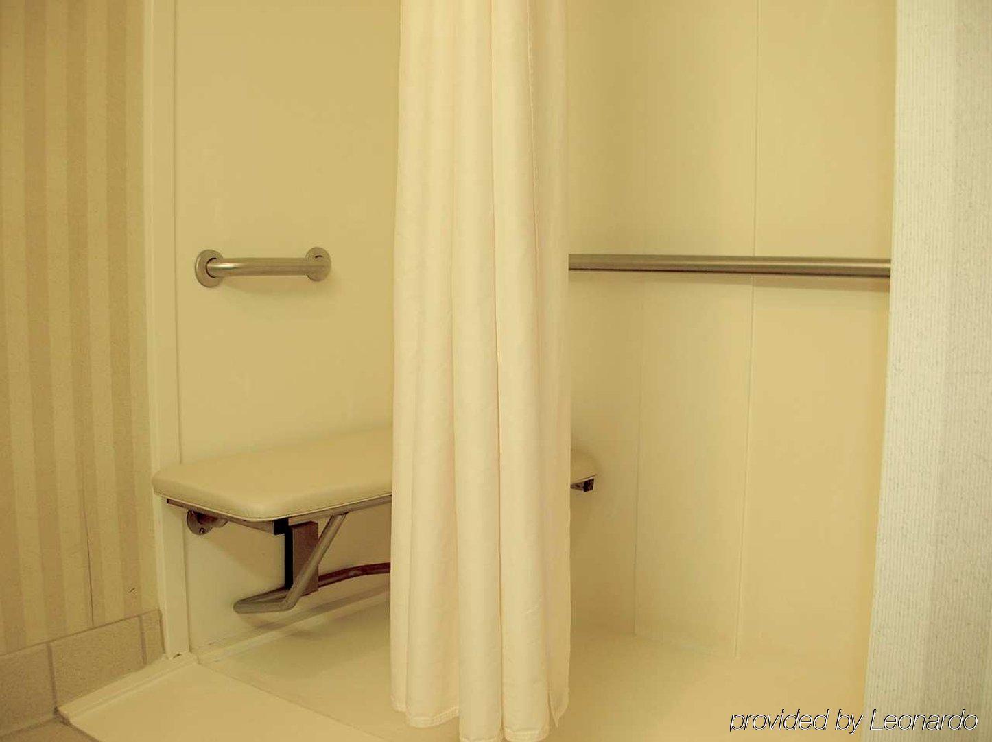 Hampton Inn By Hilton Panama City Beach Upper Grand Lagoon Δωμάτιο φωτογραφία